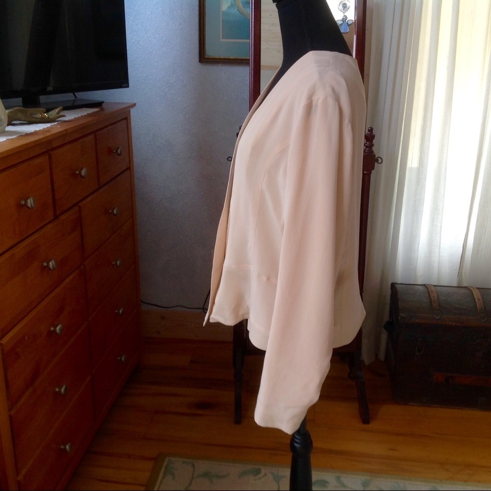 Jacket - Picture 3 of 8